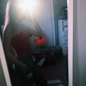 Meet your Posher, Ava